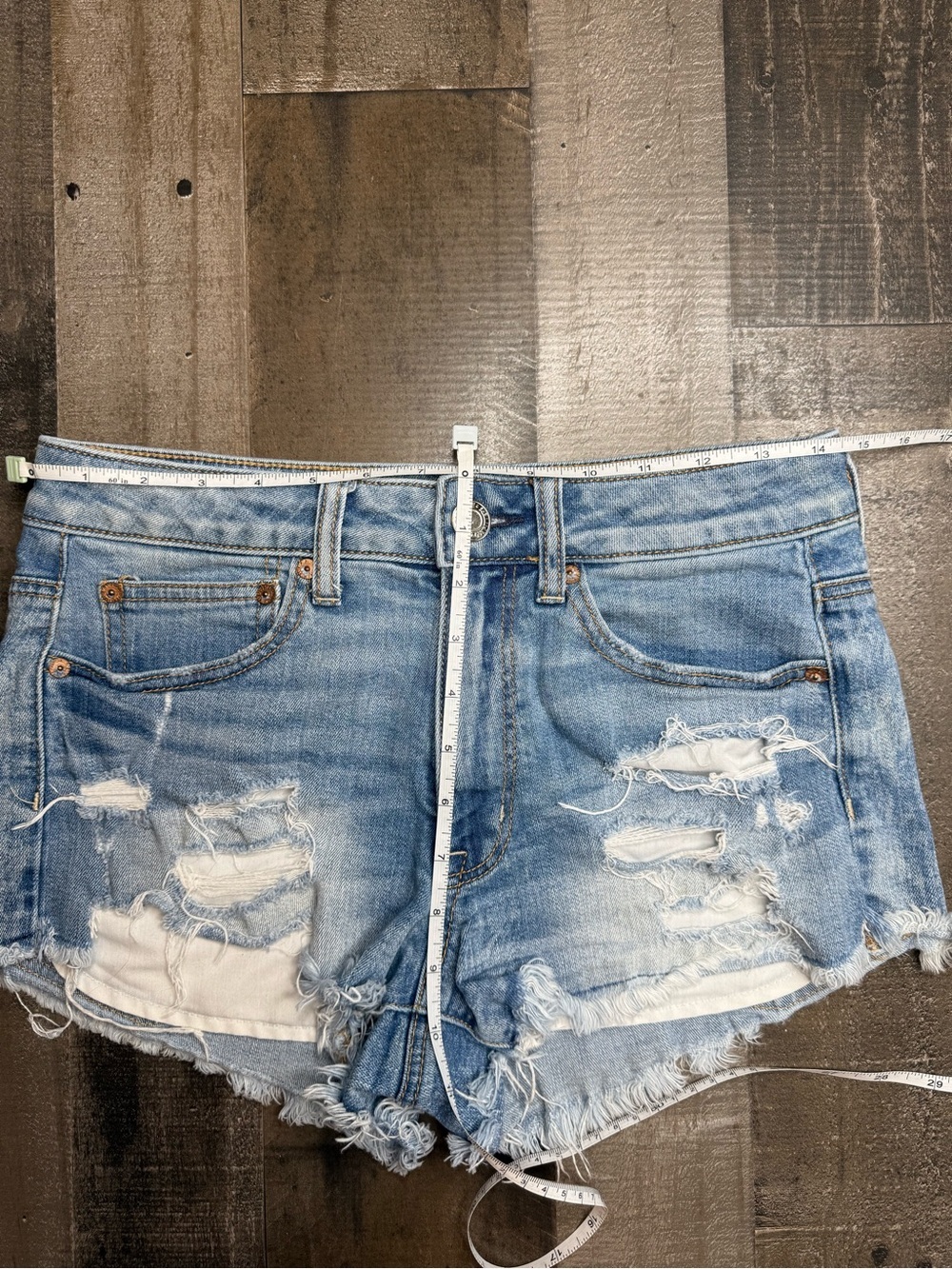 American Eagle Outfitters Hi-Rise Festival Light Wash Distressed Denim Shorts 4 - Picture 10 of 12